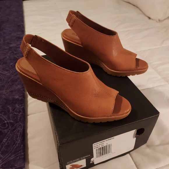 EUC Sorel After Hours slingbacks, camel, size 8 - Picture 2 of 9